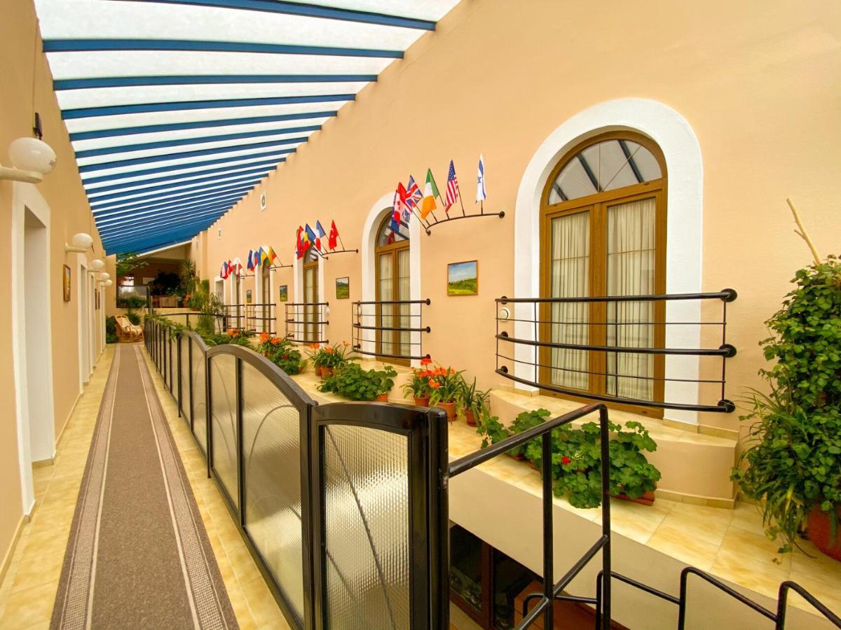 Hotel Steve ลิฟตอฟสกีมิคูลาช ภายนอก รูปภาพ